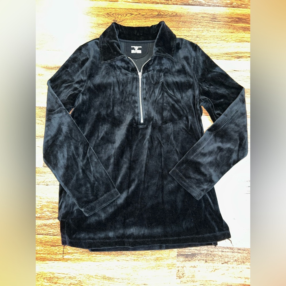 Women’s Velour Pullover
